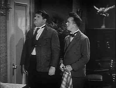 LAUREL & HARDY: One Good Turn (1931)