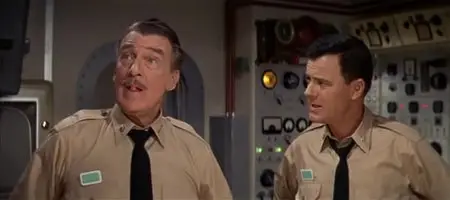 Voyage to the Bottom of the Sea (1961) [Re-Up]