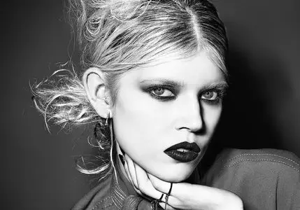 Ola Rudnicka by Richard Burbridge for Vоgue Italia February 2015