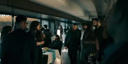 Dogs of Berlin S01E03