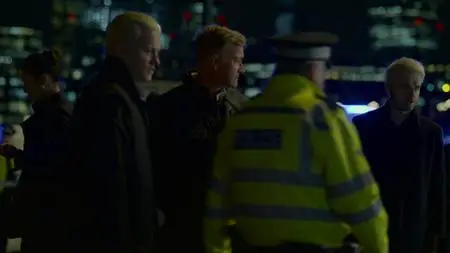 The Rook S01E01