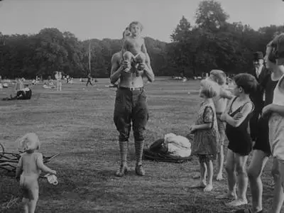 People on Sunday / Menschen am Sonntag (1930) [British Film Institute]