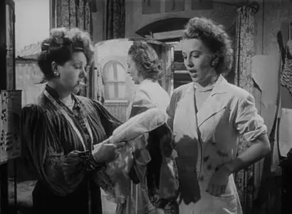 Passport to Pimlico (1949)