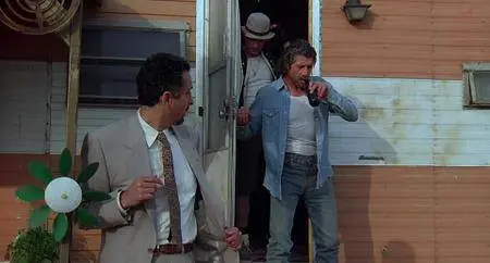 Tremors 2: Aftershocks (1996)