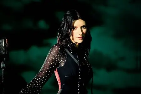 Laura Pausini - Io Canto Promoshoot 2006 by Bryan Adams