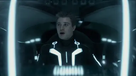 TRON: Legacy (2010) [Open Matte]