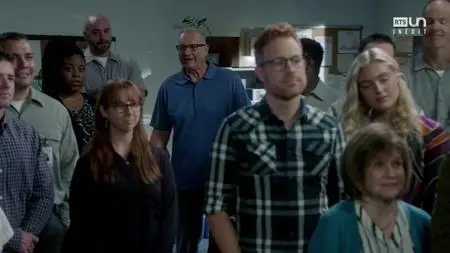 Modern Family S09E10