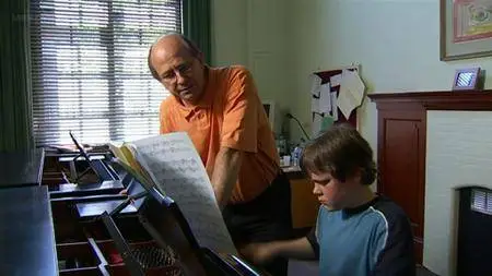 BBC Imagine - Being a Concert Pianist (2005)