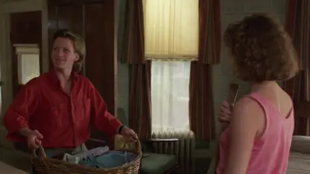 Love Hurts (1990)