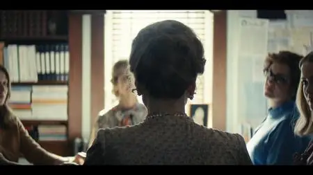 Mrs. America S01E07