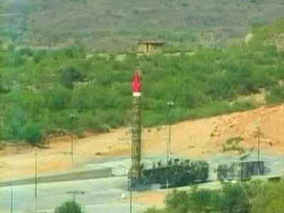 Weapons Races. The Race for the Strategic Ballistic Missile