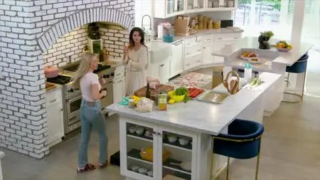 Selena + Chef S01E06