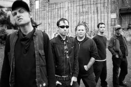 Leftöver Crack - Constructs Of The State (2015)