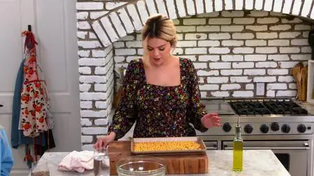 Selena + Chef S03E02