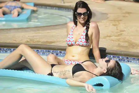 Imogen Thomas - Bikini candids in the pool June 27, 2011