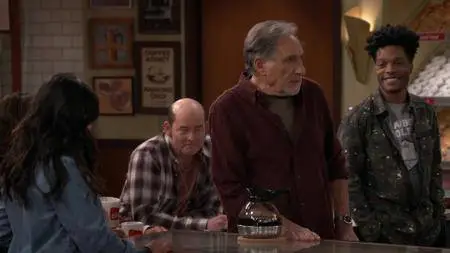 Superior Donuts S02E13