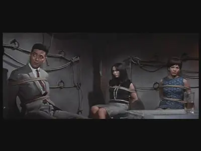 What's Up Tiger Lily? / Что случилось, Тигровая Лилия? (1966)