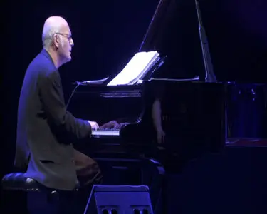 Ludovico Einaudi - The Royal Albert Hall Concert (2010) [Repost]