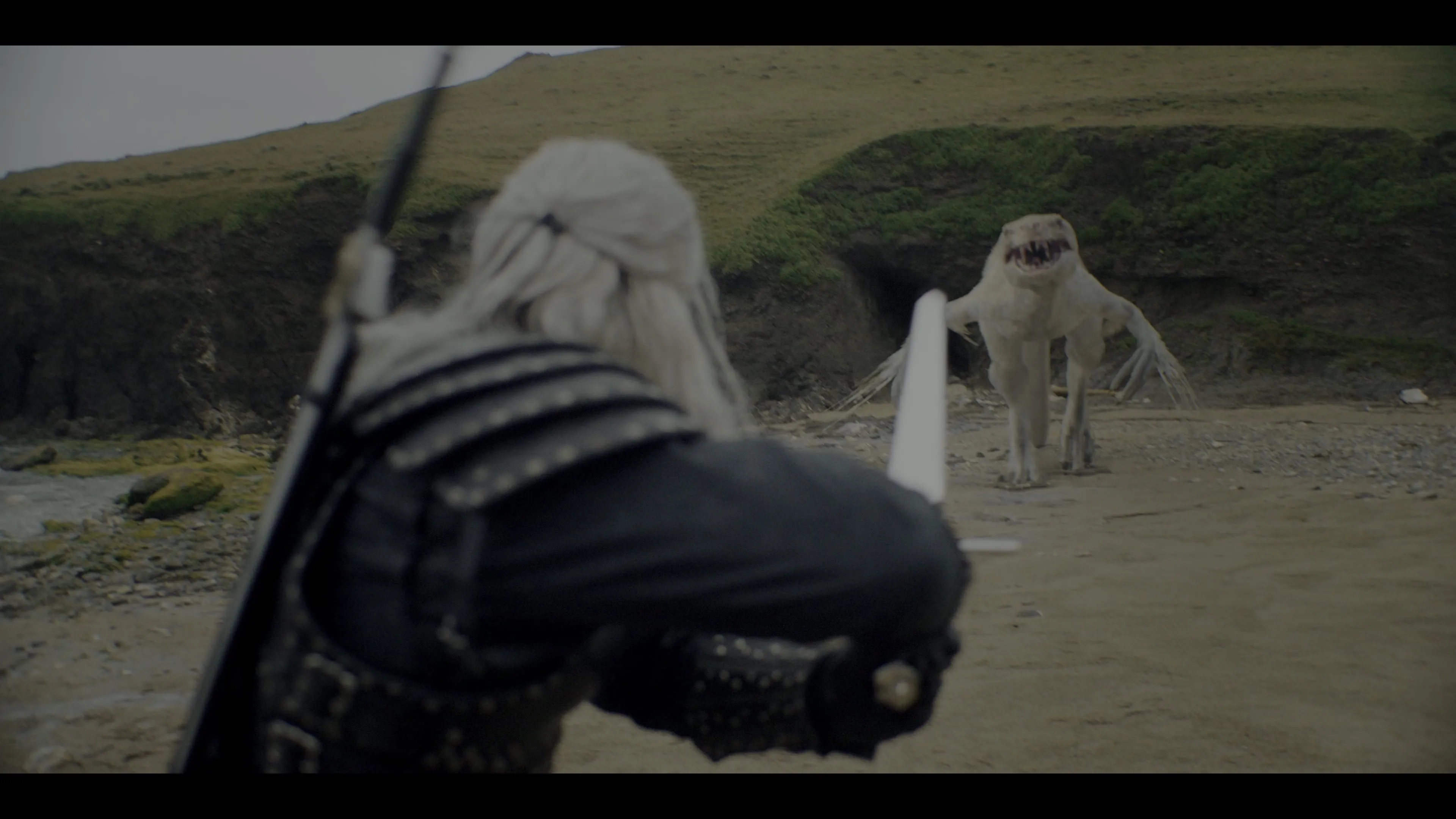 The Witcher S04E01