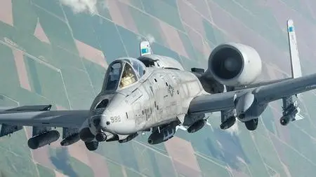 Flying American Classic Warbird the a-10 Warthog Tank Buster