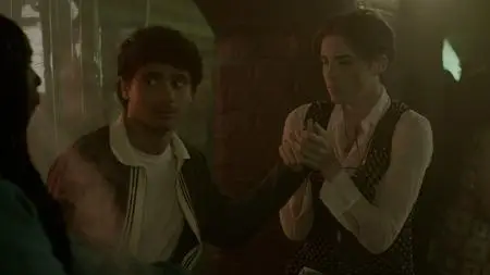 Dead Hot S01E02