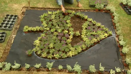 Alan Titchmarsh's - Garden Secrets