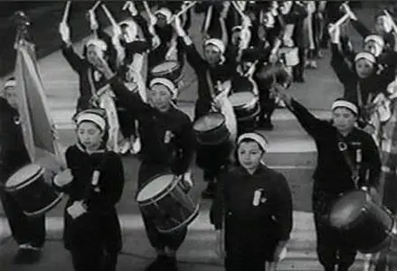 Akira Kurosawa-Ichiban utsukushiku ('The Most Beautiful') (1944)