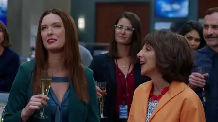 Great News S02E04