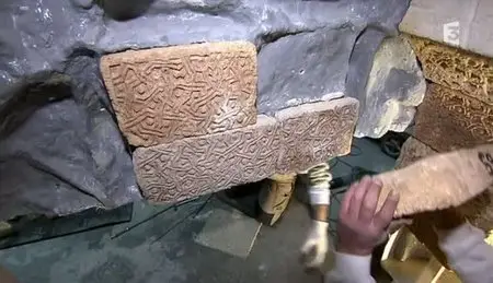 (Fr3) Des Racines et des Ailes : Du palais des rois au plus grand musée du monde (2011)