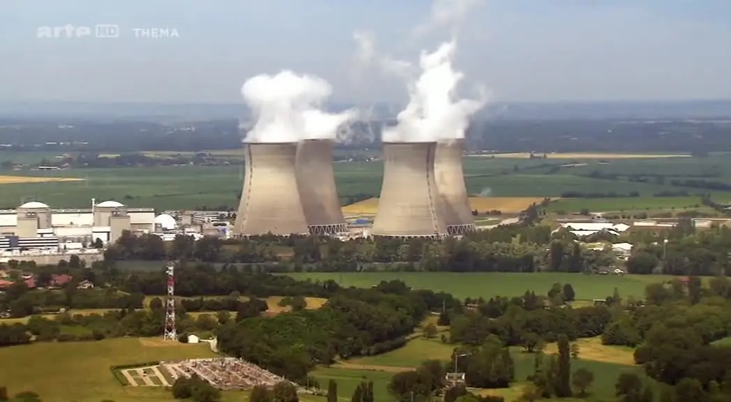 (Arte) Centrales nucléaires, démantèlement impossible ? (2013)