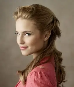 Dianna Agron - Photo Gallery