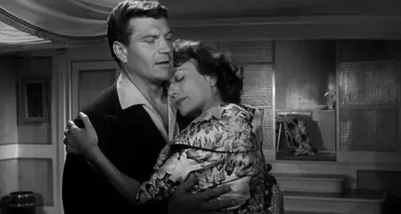 A Kiss for a Killer/ Une Manche et la Belle (1957)