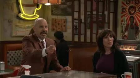 Superior Donuts S02E13