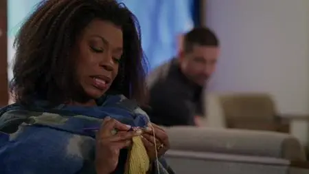 The Village S01E10