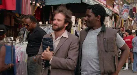 Moscow on the Hudson (1984)