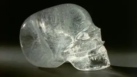 (Fr5) L'énigme des crânes de cristal (2012)