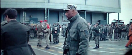 Edge Tomorrow (2014)