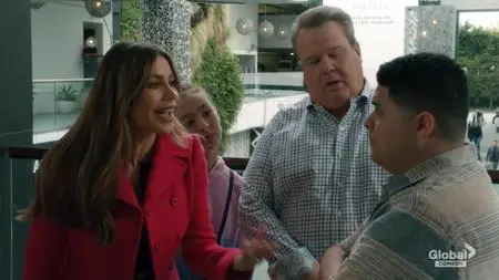 Modern Family S11E11