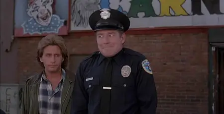 Loaded Weapon 1 (1993)