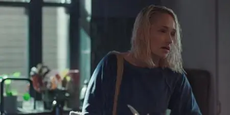 Conversations with Friends S01E01