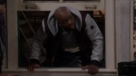 Superior Donuts S01E03