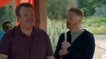 Modern Family S09E17