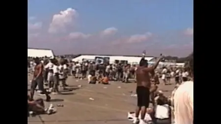 Trainwreck: Woodstock '99 S01E01