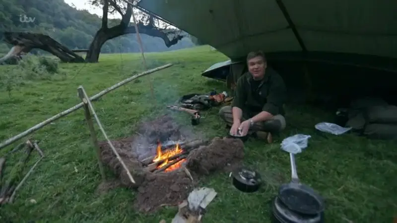 ITV - Wild River with Ray Mears (2015)