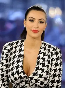 Kim Kardashian on Today Show in New York 10-07-11