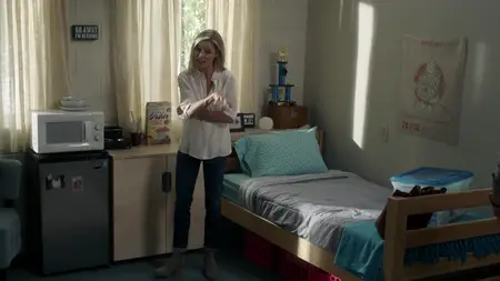 Modern Family S09E02