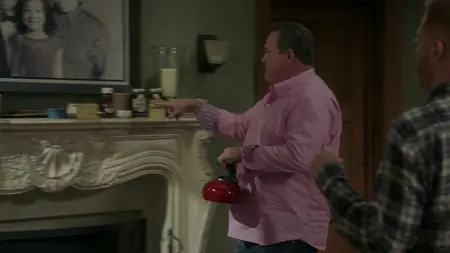 Modern Family S09E02