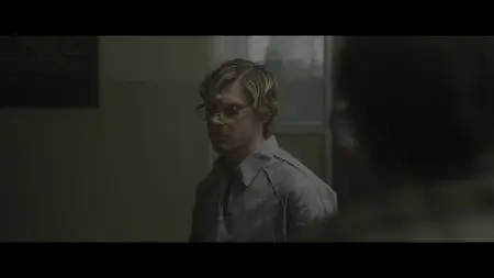 Dahmer – Monster: The Jeffrey Dahmer Story S01E08