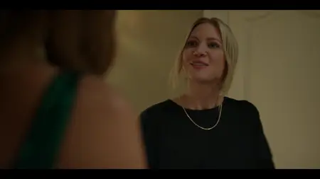 The Hunting Wives S01E01