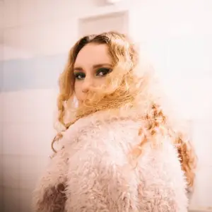 Emily James - Summer Nostalgia (2026) [Official Digital Download 24/48]